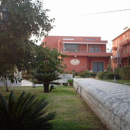 Hotel Ristorante Cordial Comiso Exterior photo
