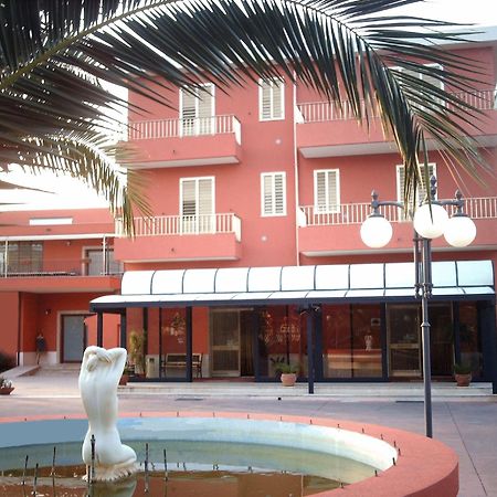 Hotel Ristorante Cordial Comiso Exterior photo